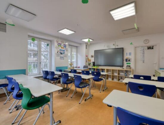 Thames British School